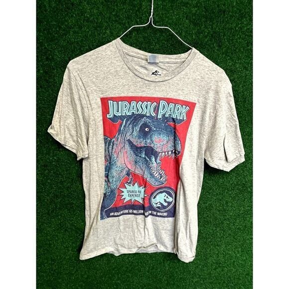 Y2K Jurassic Park Gray T-Shirt Size Medium Unisex Gift - Picture 1 of 4